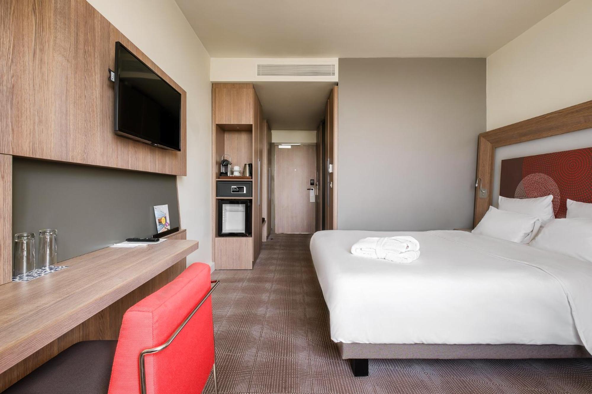 โนโวเทล อัลมาตี ซิตี้เซ็นเตอร์ Hotel ภายนอก รูปภาพ